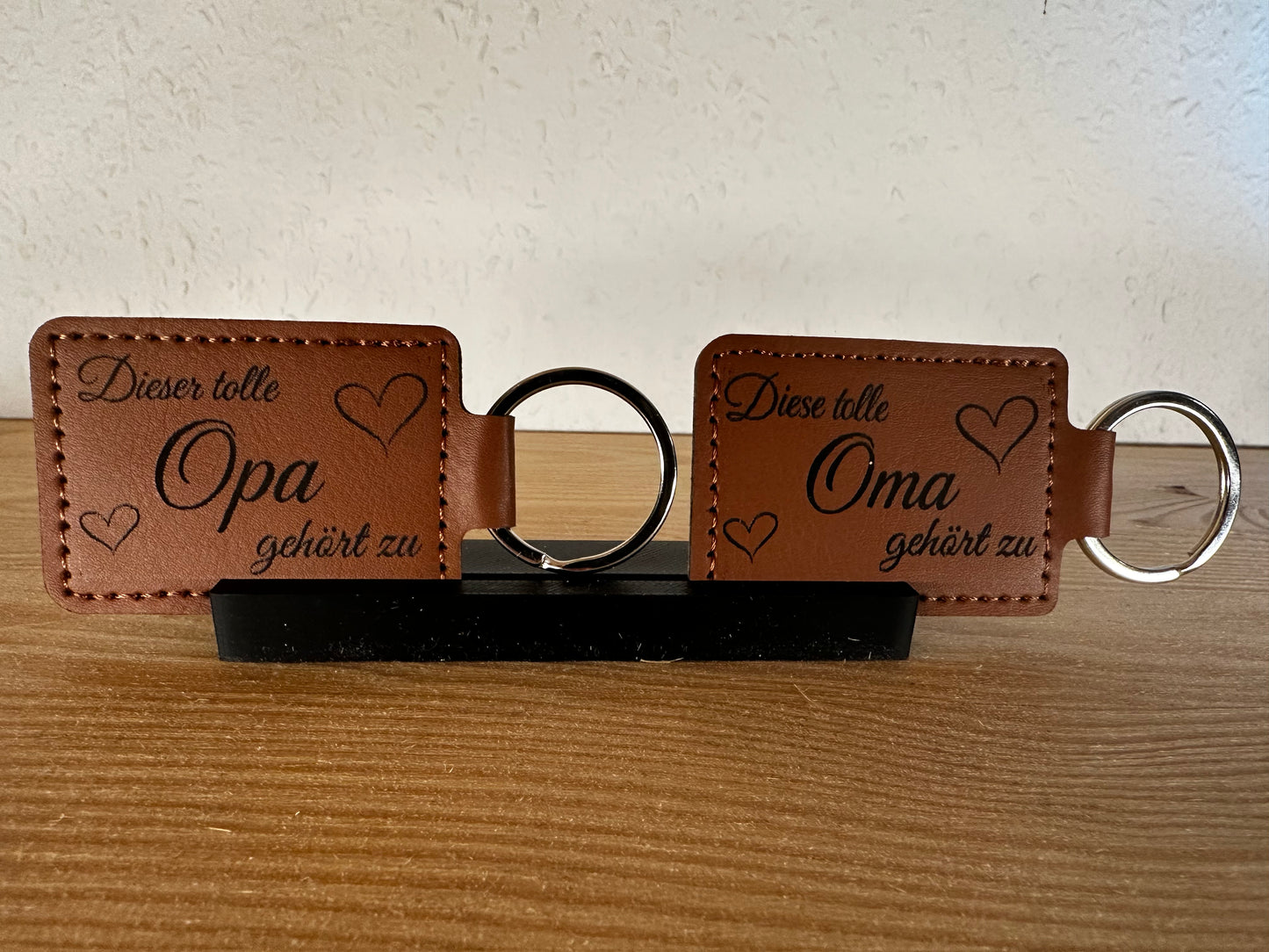 Dein personalisierter Schlüsselanhänger aus Kunstleder